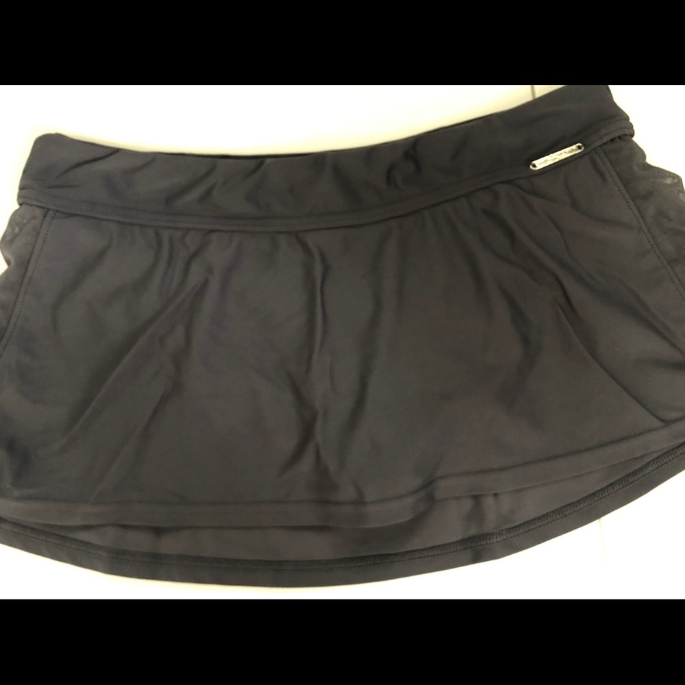 D.Gray skirted bikini bottom. SZ S